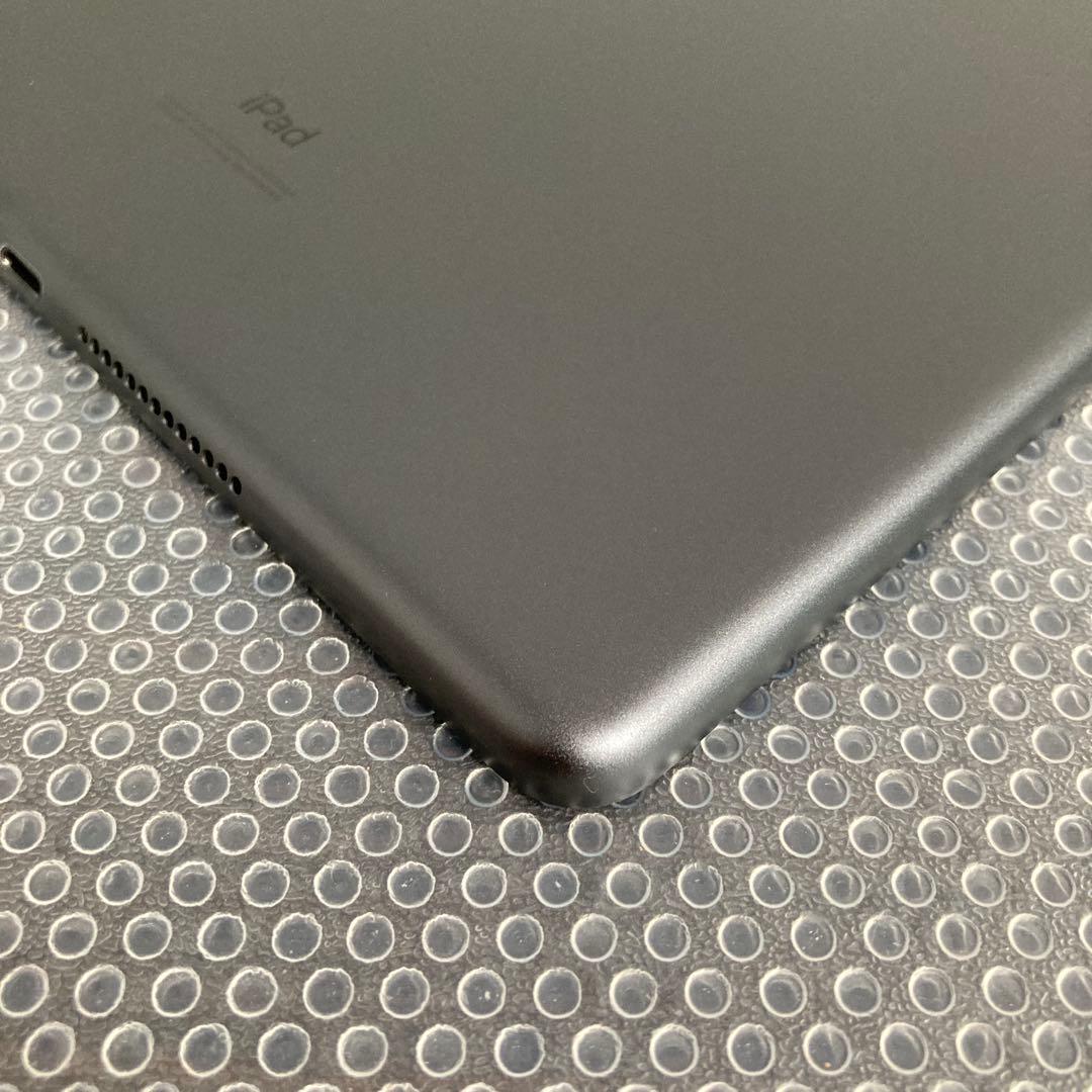 3633【早い者勝ち】iPad8 第8世代 32GB SIMフリー☆