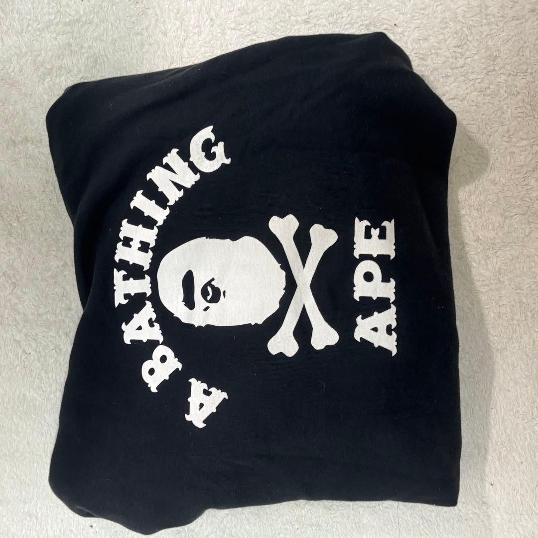 A BATHING APE ブラックパーカー