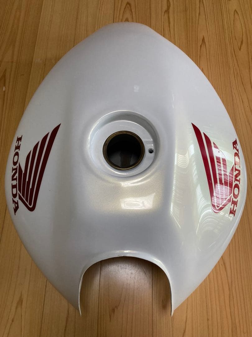 k*i様 ホーネット250 純正 ガソリンタンク 燃料タンク MC31 絶版 希