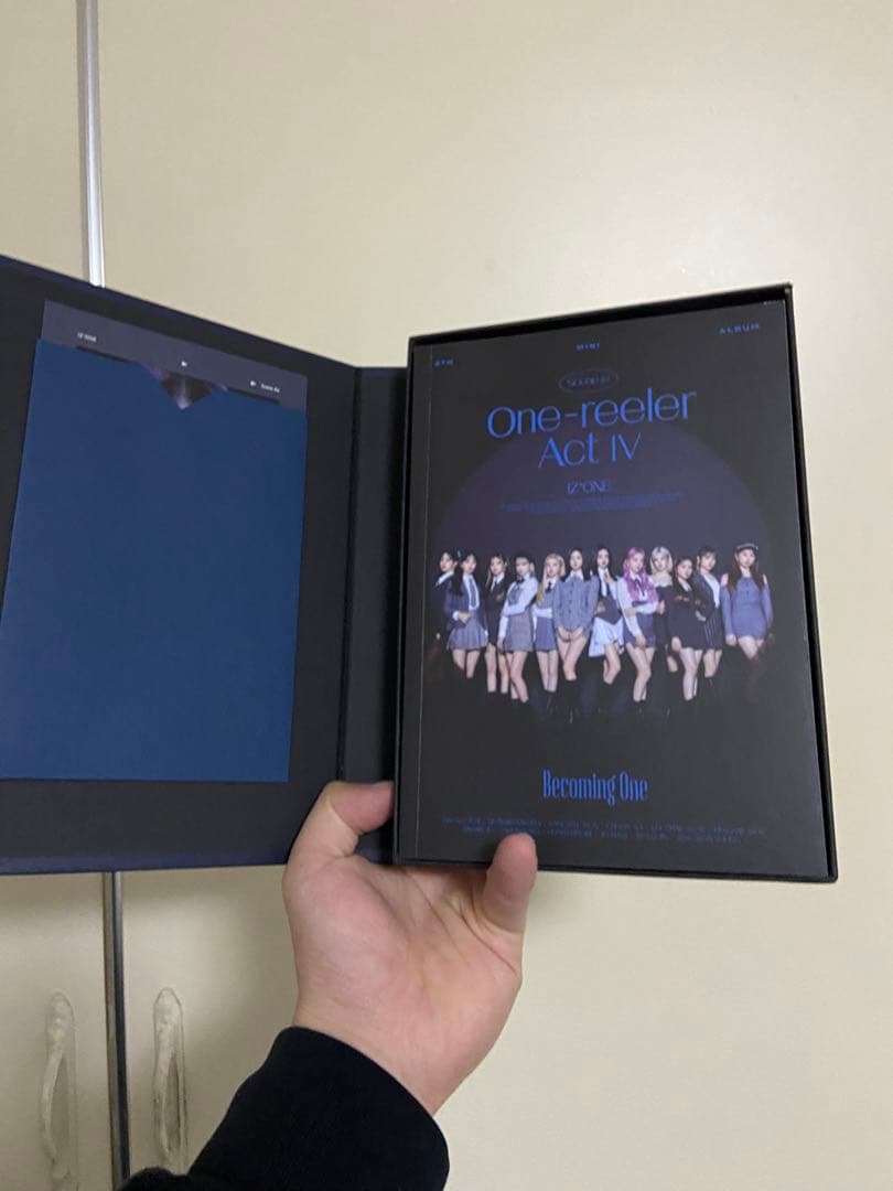 【早い者勝ち】IZ*ONE アルバム、写真集、BluRay