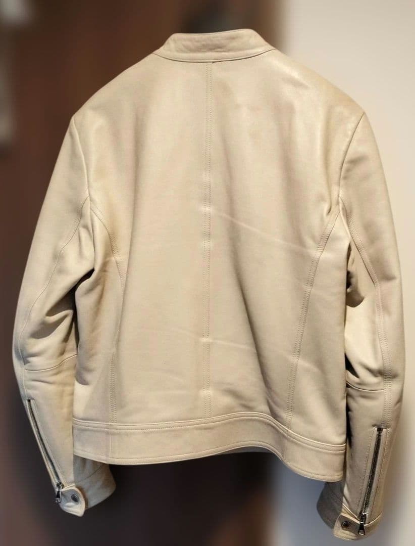 【Sei-Chanです】エンメティ ライダースラムレザー　アイボリー　50