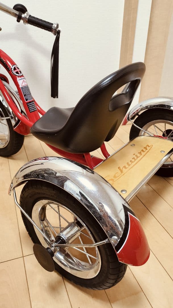 シュウィン ロードスター 室内使用 三輪車 SCHWINN 美品 定価5万円以上
