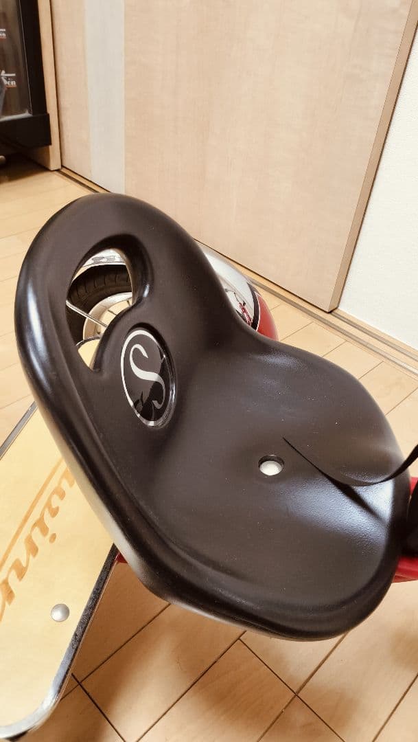 シュウィン ロードスター 室内使用 三輪車 SCHWINN 美品 定価5万円以上