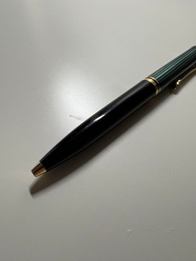 ペリカン　ボールペン 緑