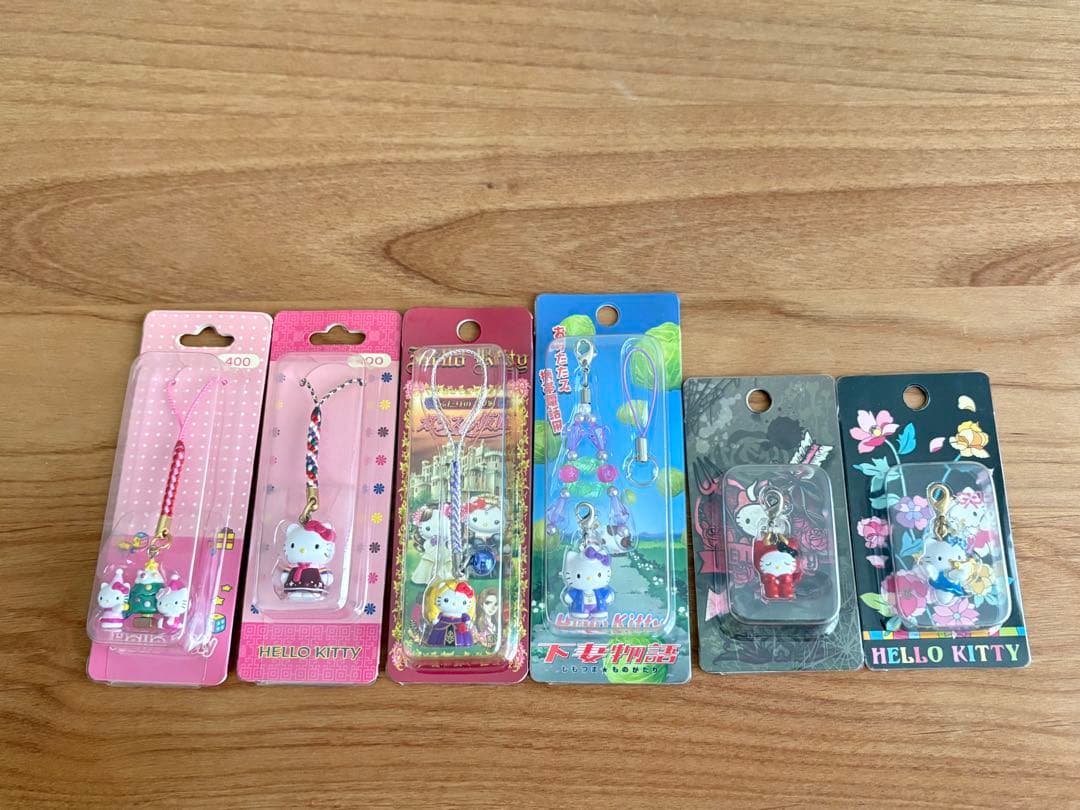 ご当地キティ　１２０点セット　ハローキティ　ストラップ