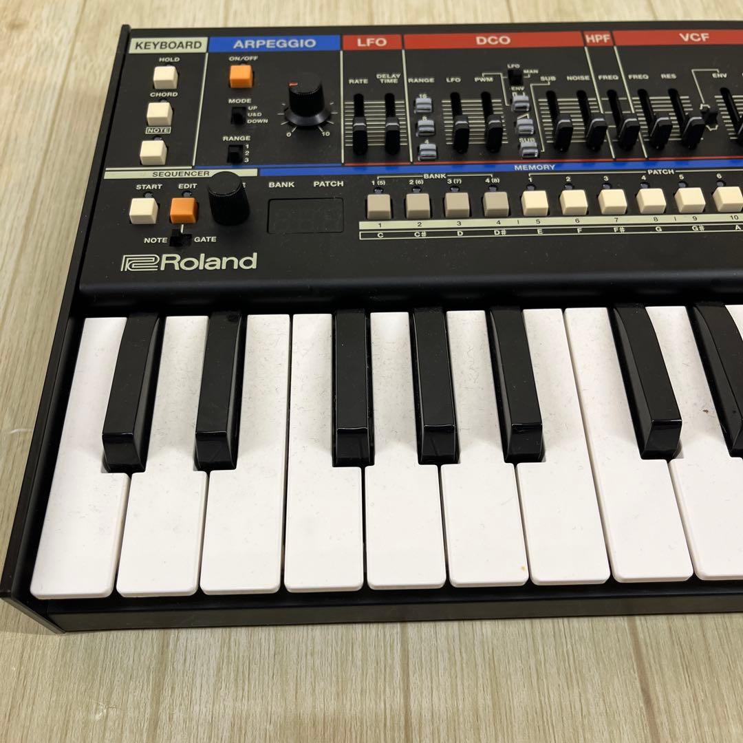 Roland JU-06A K-25m シンセサイザー