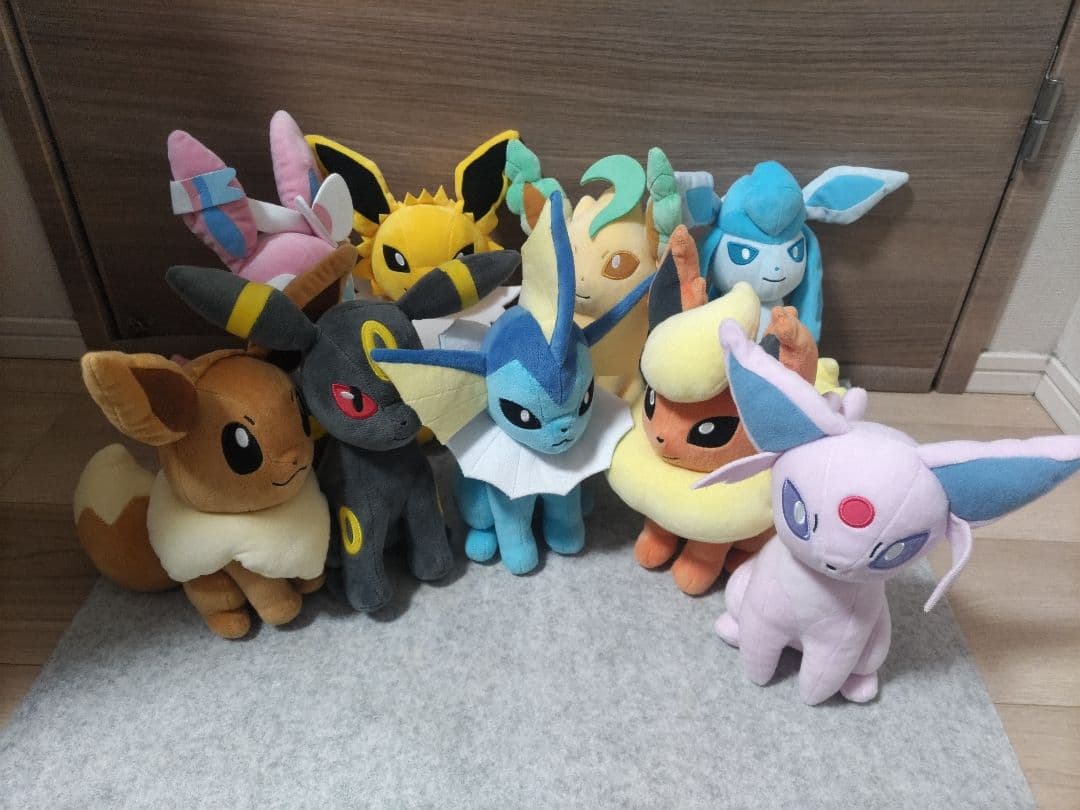 ポケットモンスター　ぬいぐるみ　イーブイフレンズ　8種類コンプリート