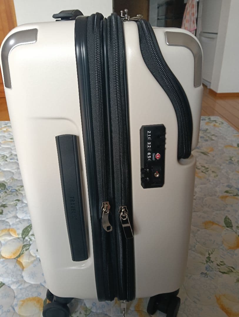TRAVELIST レスト 35L マットアイボリー