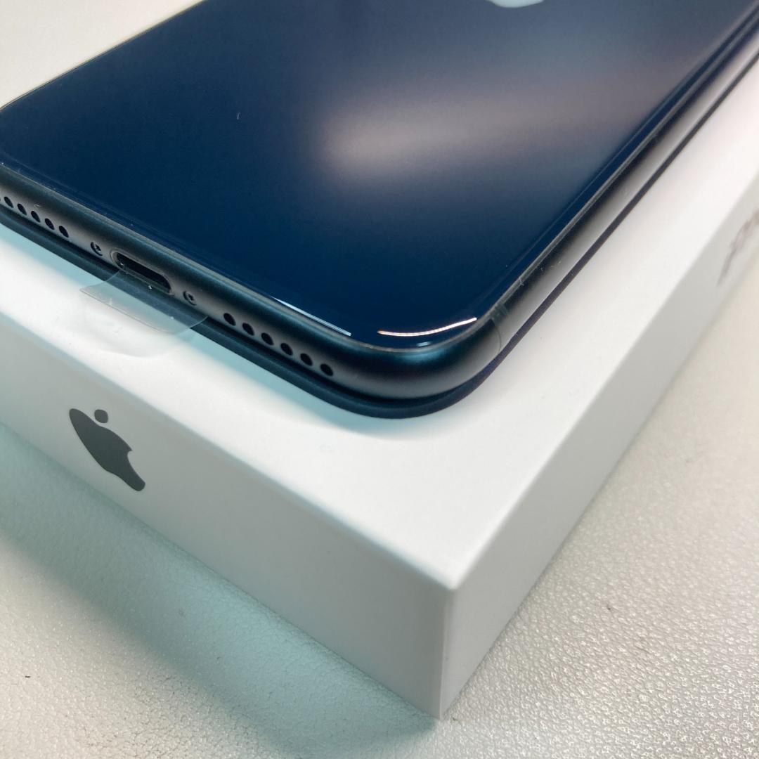 iPhoneSE3 64gb【極美品☆新品バッテリー】