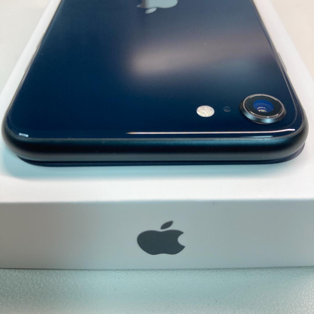 iPhoneSE3 64gb【極美品☆新品バッテリー】