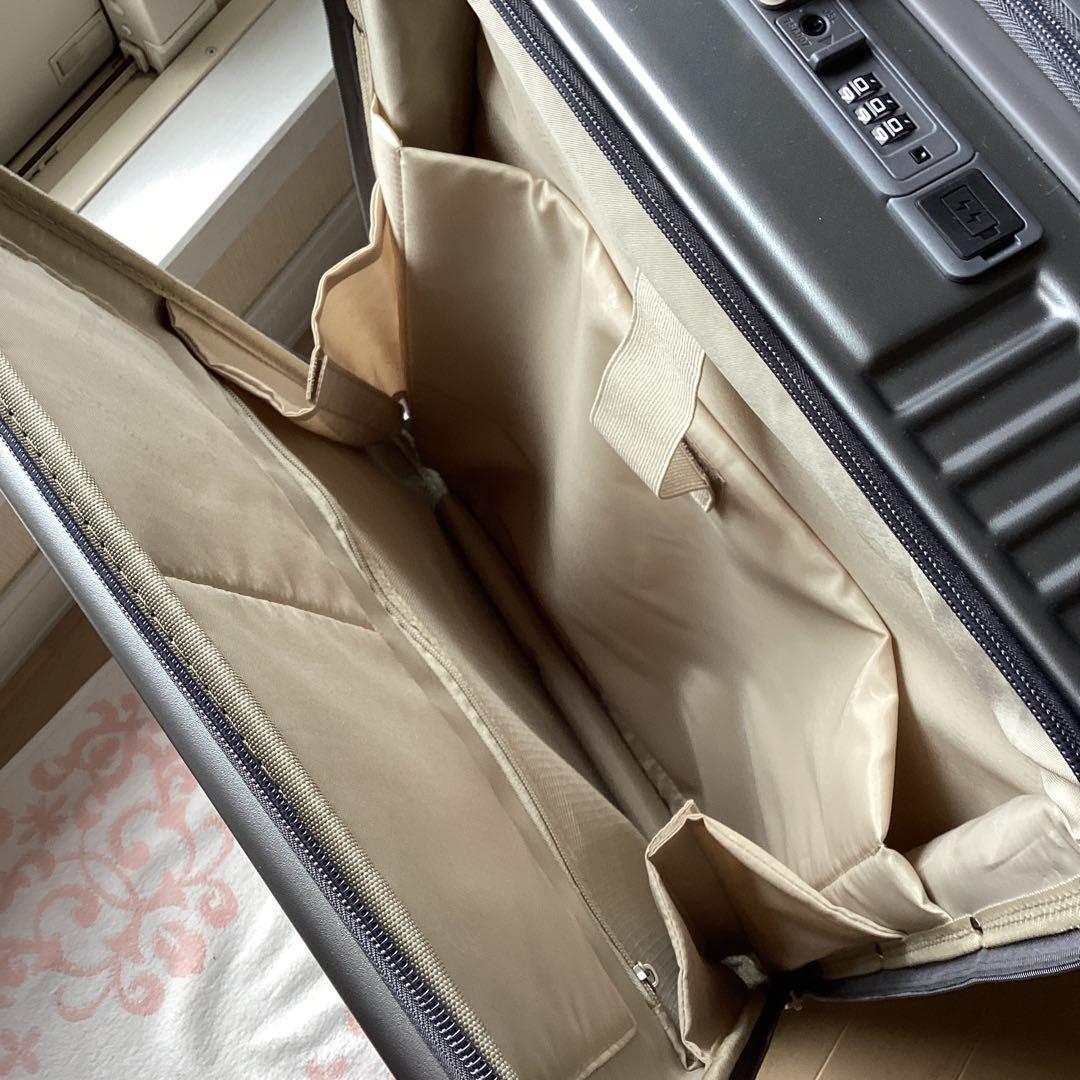 スーツケース　Mサイズ　新品　グレー