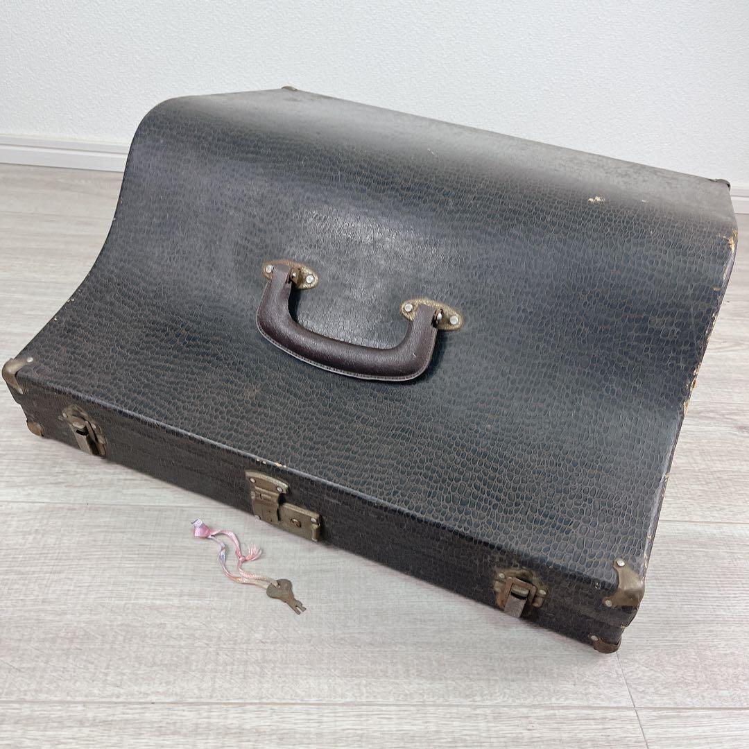 ★美品★YAMAHA ヤマハ アコーディオン 32鍵盤 8905 ケース付　鍵