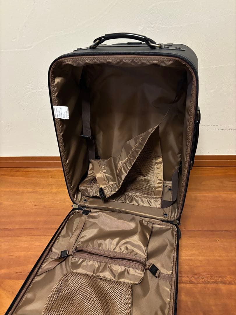 【美品】Swany スワニー 座れる　キャリーケース スーツケース　即日発送