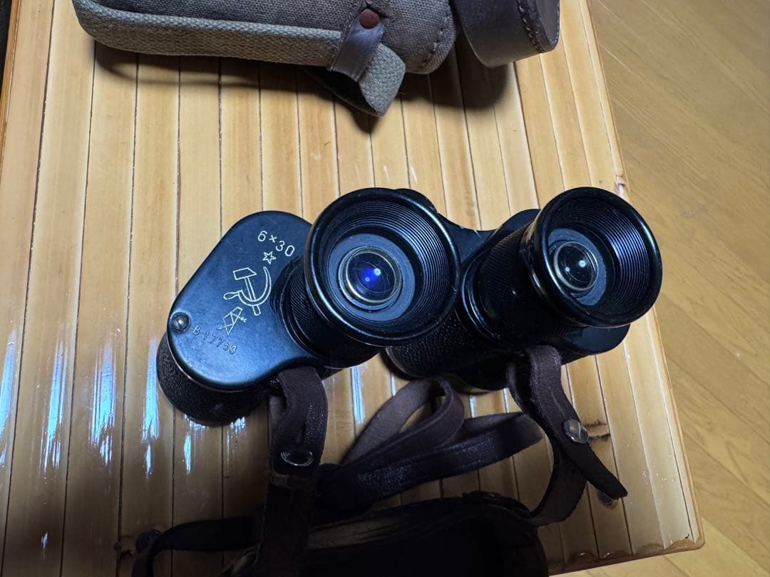 ソビエト軍　6x30 双眼鏡 ケース付き
