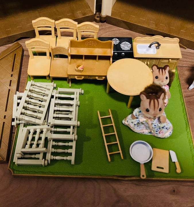 シルバニアファミリー　明かりの灯る大きな家