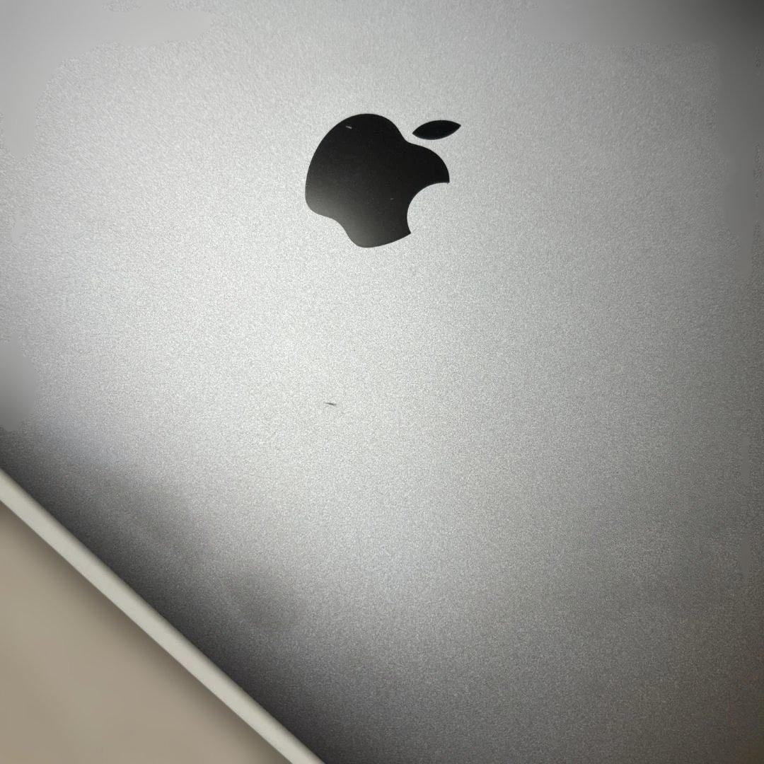 【美品】 Macbook Air M1 充電回数少なめ　充電器ケーブル付