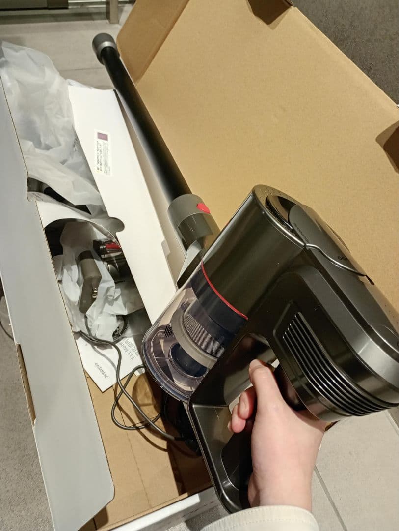 コードレス掃除機（新品）
