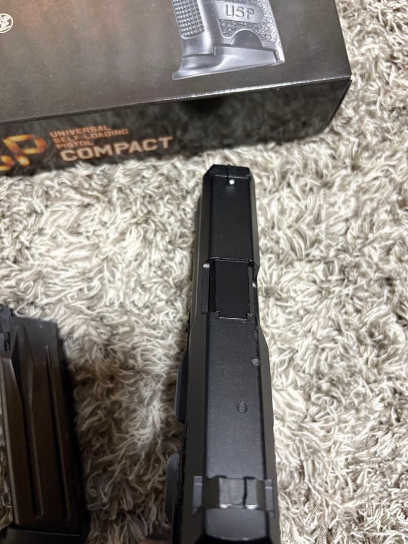 東京マルイ　ガスガン　USPコンパクト