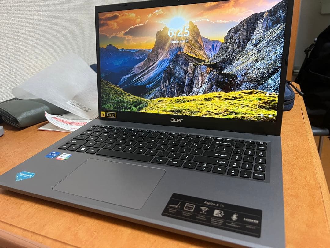 Acer Aspire 5 ノートパソコン（ワイヤレスマウス付き）