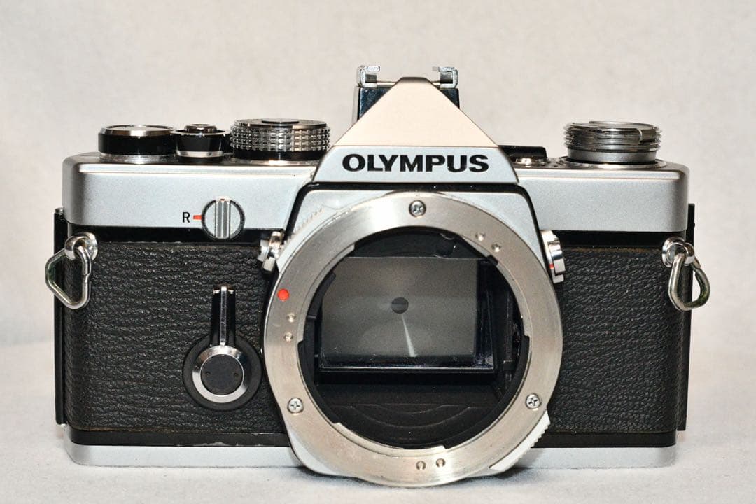 お値引き《動作品》OLYMPUS OM-1+中望遠ズームレンズ付きa404
