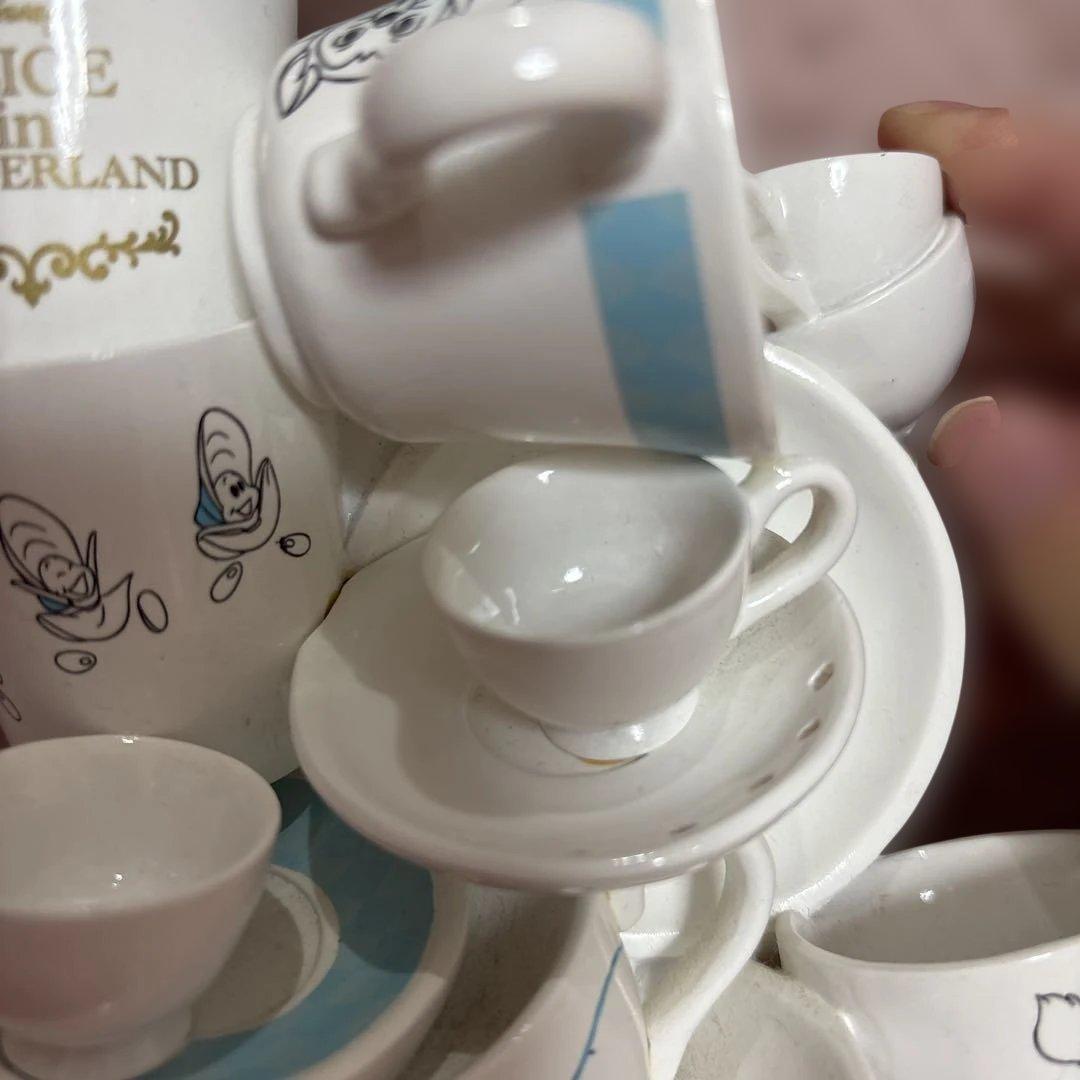 スリアページ♫ ディズニーストア 不思議の国のアリス アクセサリースタンド