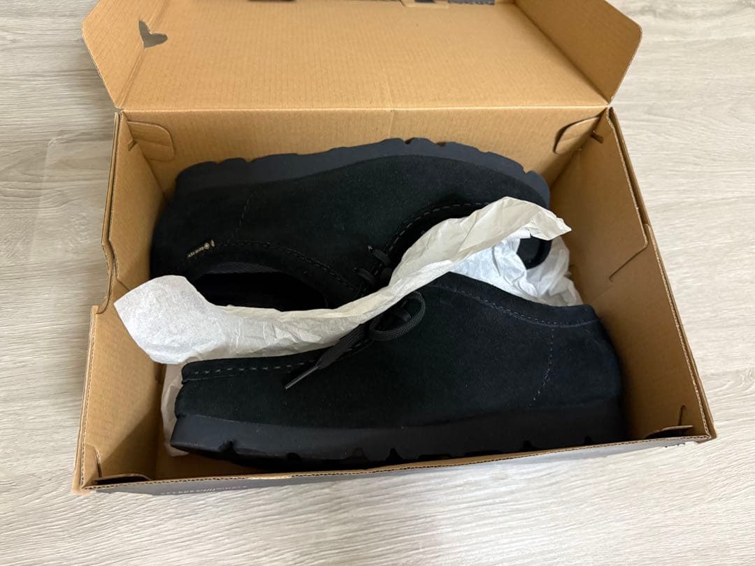 クラークス　ワラビーゴアテックス　スエード　黒　25.5