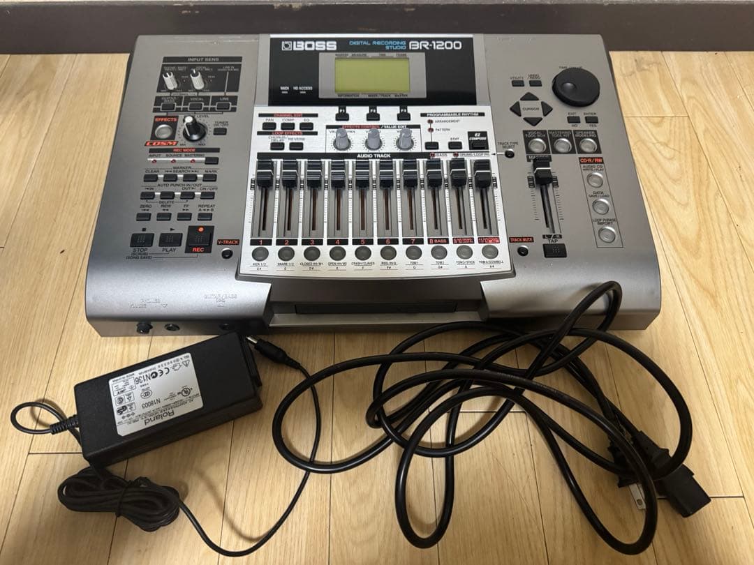【電源確認済】マルチトラックレコーダー BOSS ボス BR-1200CD
