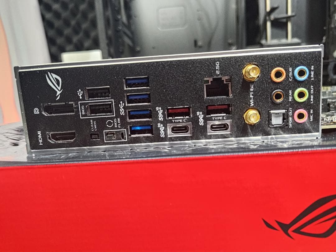 【動作確認済】Core i9 12900KとROG STRIX Z690-F