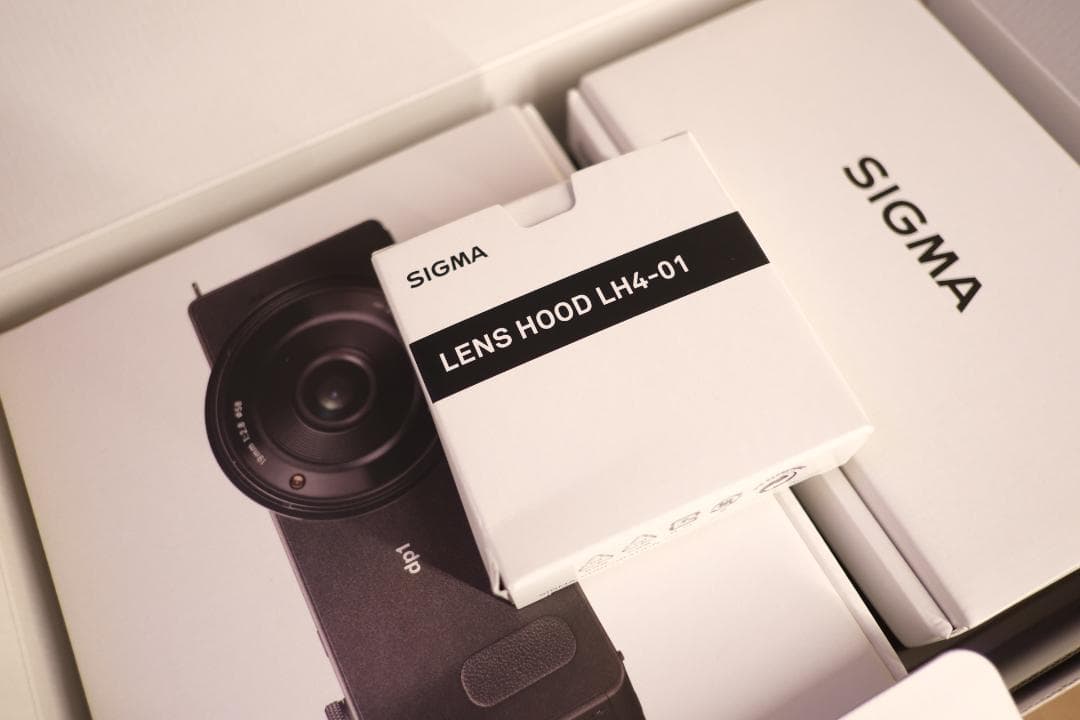 SIGMA dp1 Quattro + 純正アクセ フード/ケース/ファインダー