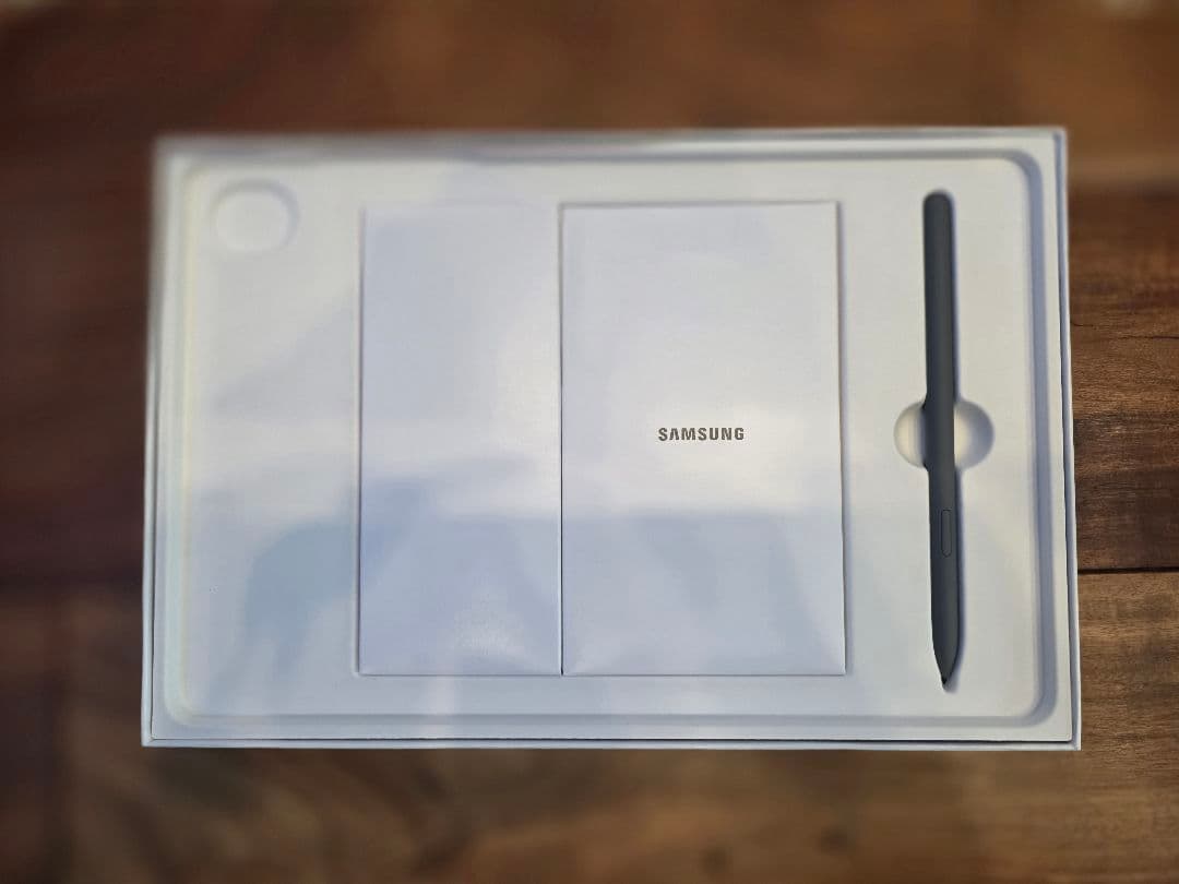 Samsung Galaxy tab s9FEタブレット 本体 S Pen付き