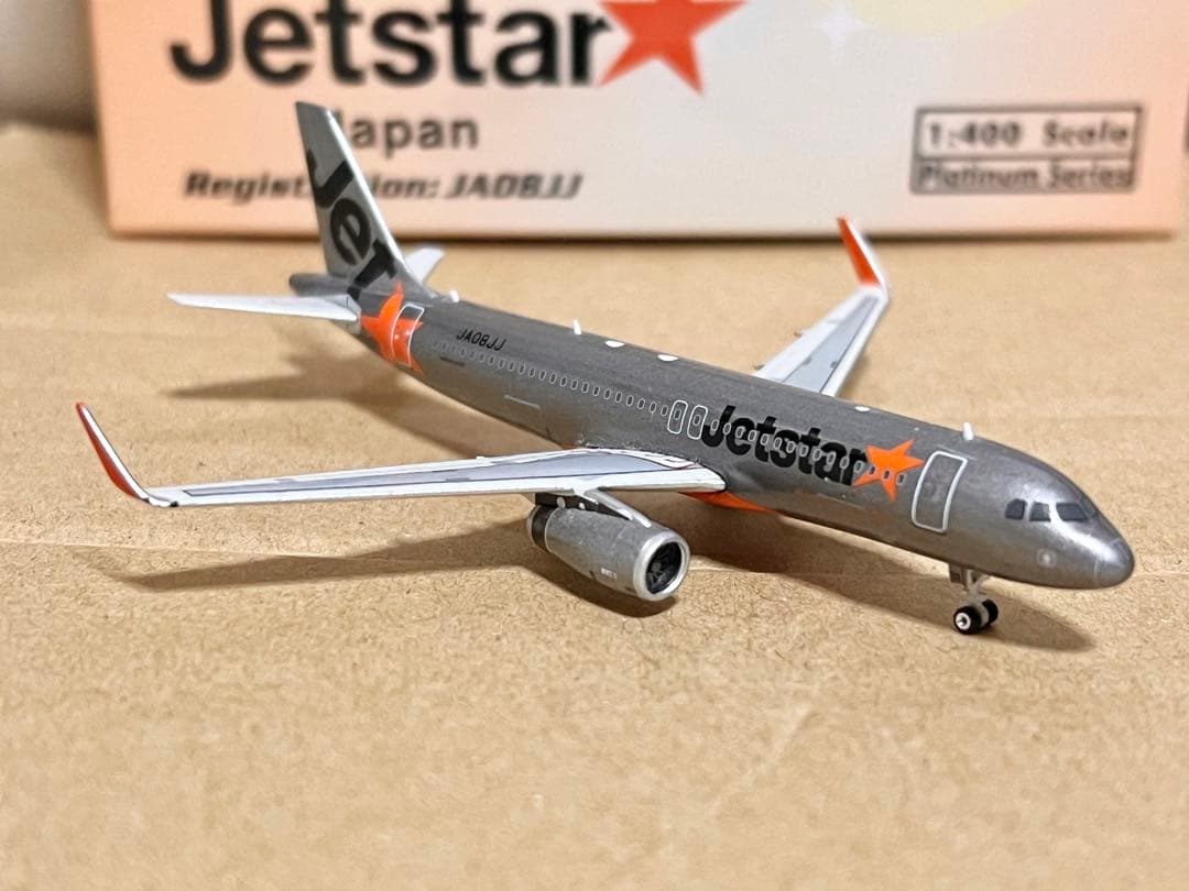 航空機・ヘリコプター Phoenix 1/400 Jetstar Japan A320 JA08JJ