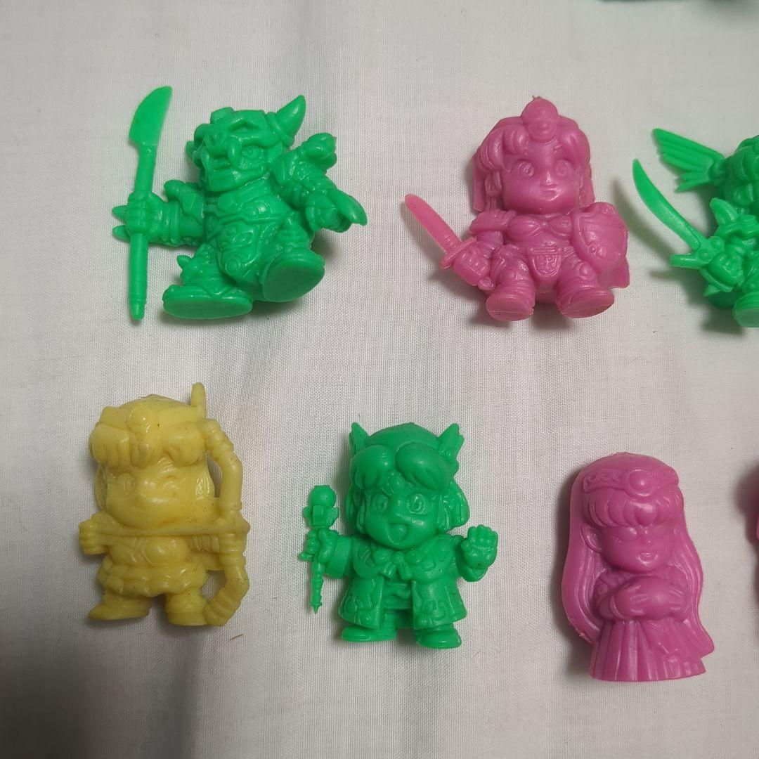 甲竜伝説ヴィルガスト消しゴム　12体セット