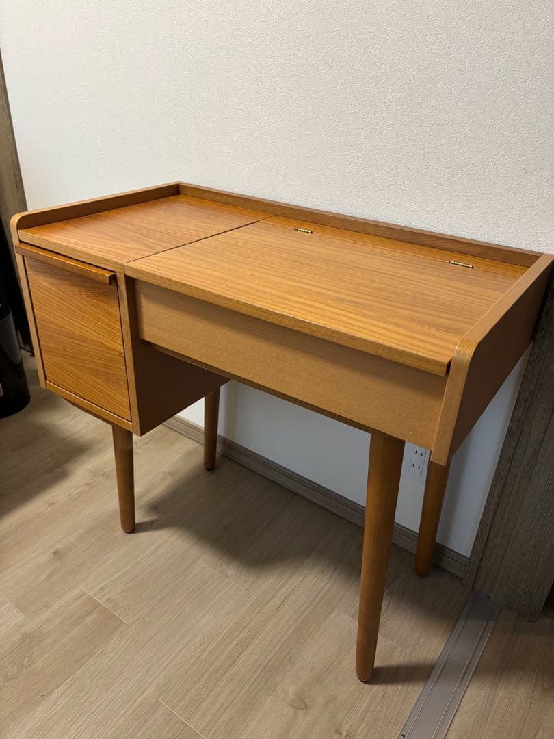 unico ALBERドレッサー(ウォールナット材)