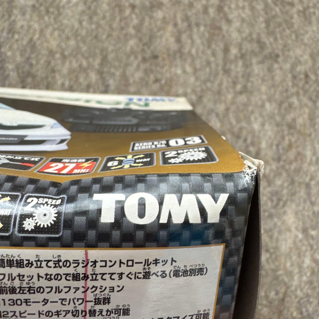 TOMY Honda ELYSION ラジコンカー