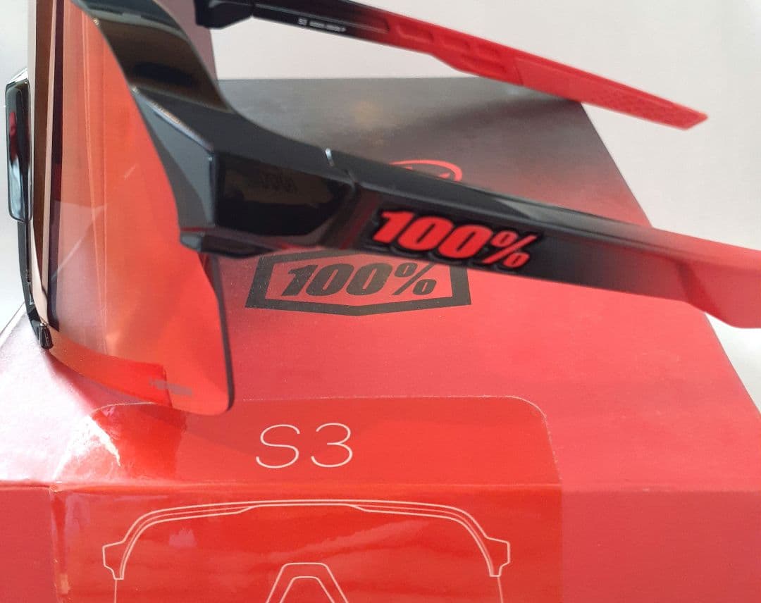 100% S3 エリー・デラクルーズ モデル ワンハンドレッド サングラス