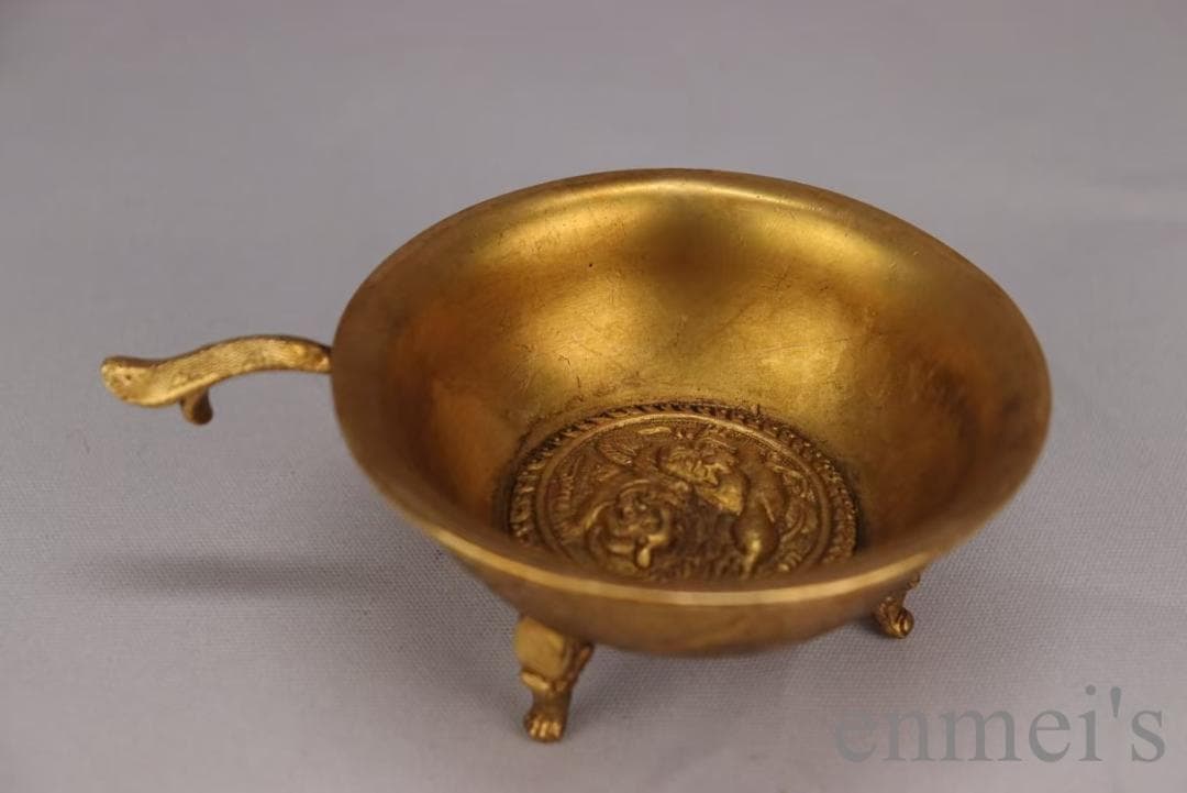 中国古美術 旧蔵清代 鍍金銅三足酒杯 精銅製 純手作り 小型酒器 骨董品 酒具