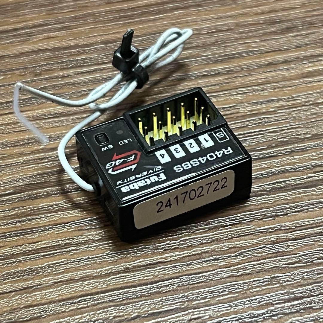 Futaba R404SBS ラジコン受信機
