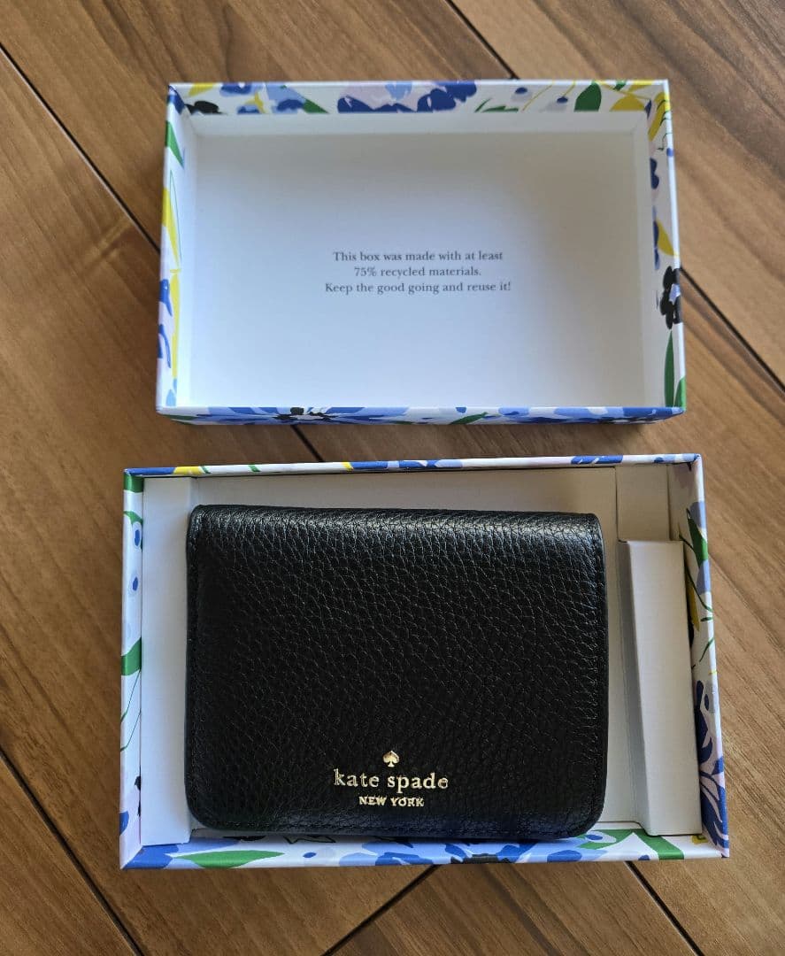 tom*様　ケイトスペード LENA SMALL BIFOLD WALLET