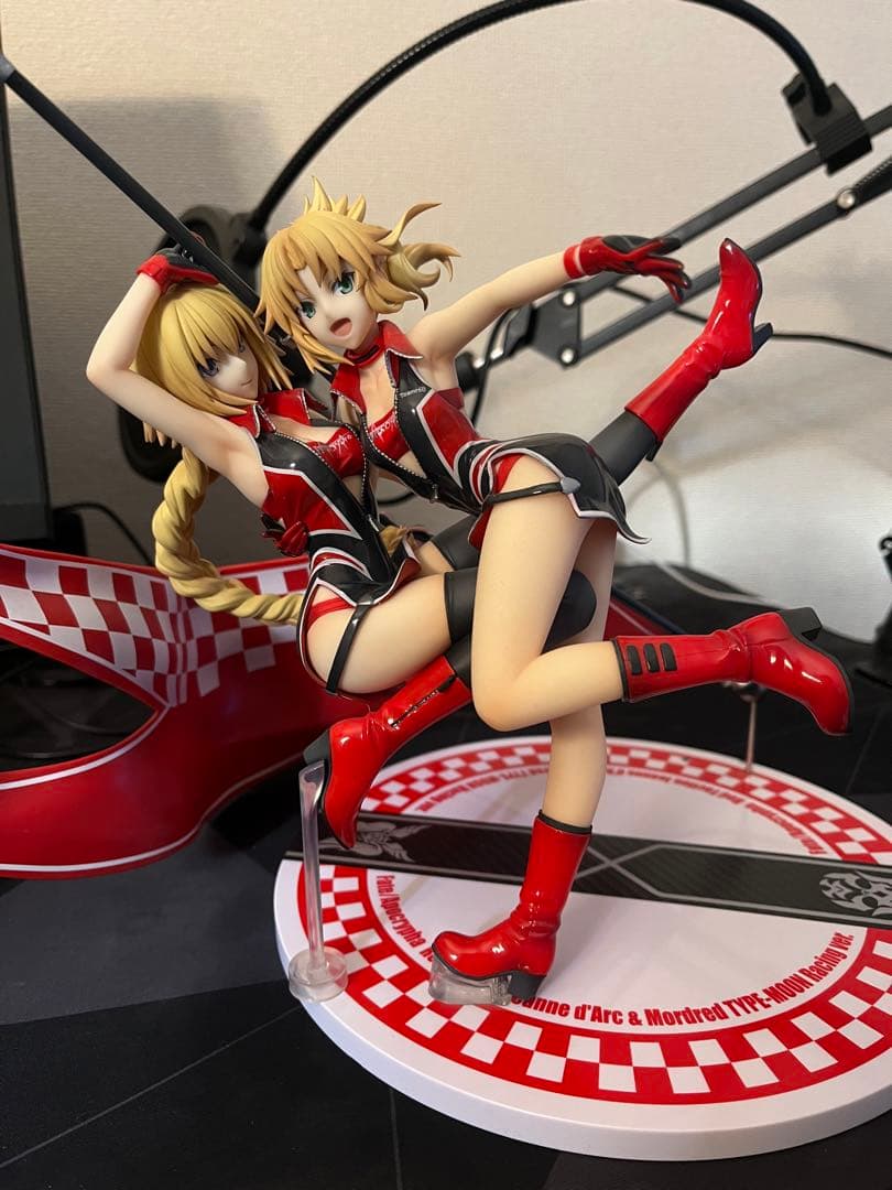 Fate ジャンヌ&モードレッド RacingVer. フィギュア