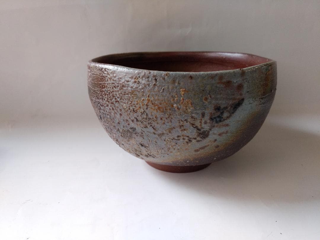 備前焼 小西陶古 作 茶碗 共箱 茶器 抹茶碗 美品 です。