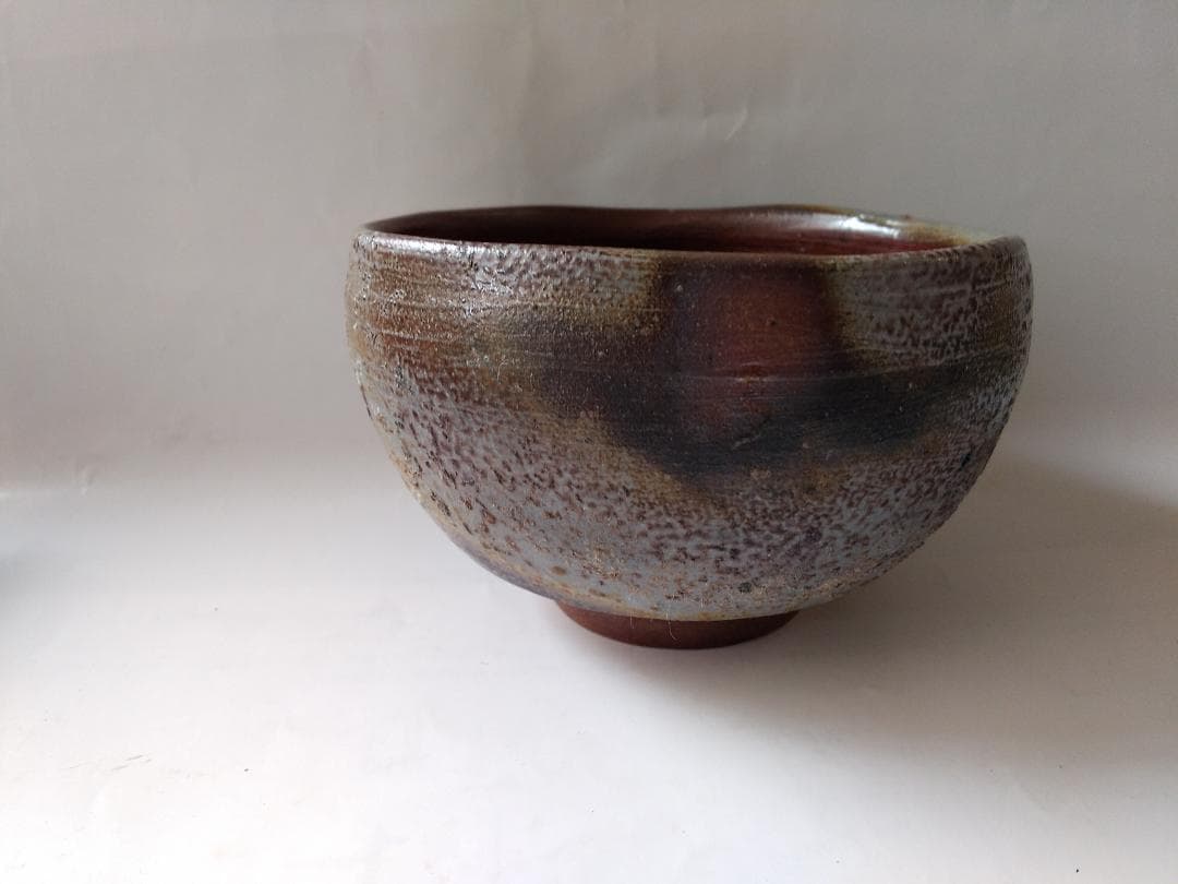 備前焼 小西陶古 作 茶碗 共箱 茶器 抹茶碗 美品 です。