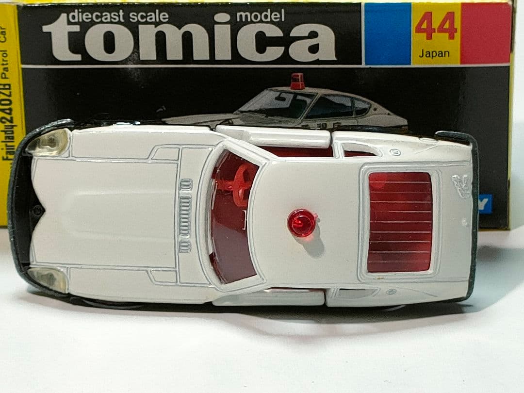 黒箱トミカ 44　日産フェアレディ240ZGパトカー　美品　日本製　デッド