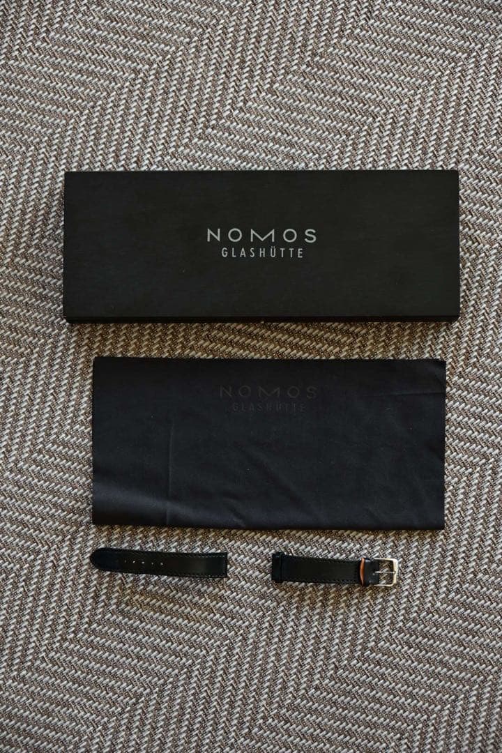 【美品】NOMOS GLASHÜTTE ノモス タンジェント 35mm