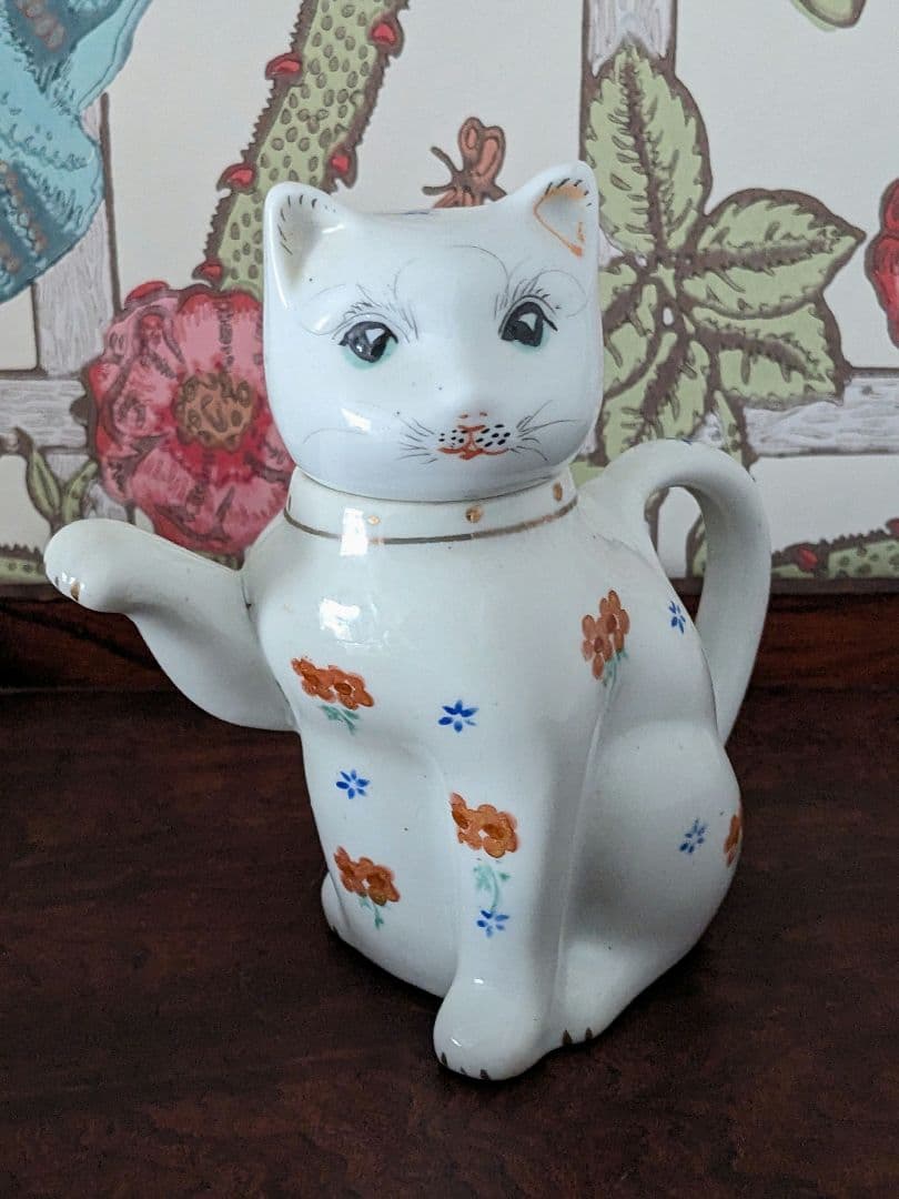 イギリス ヴィンテージ ◆ 猫型 陶器 ティーポット ◆ 白色 花柄