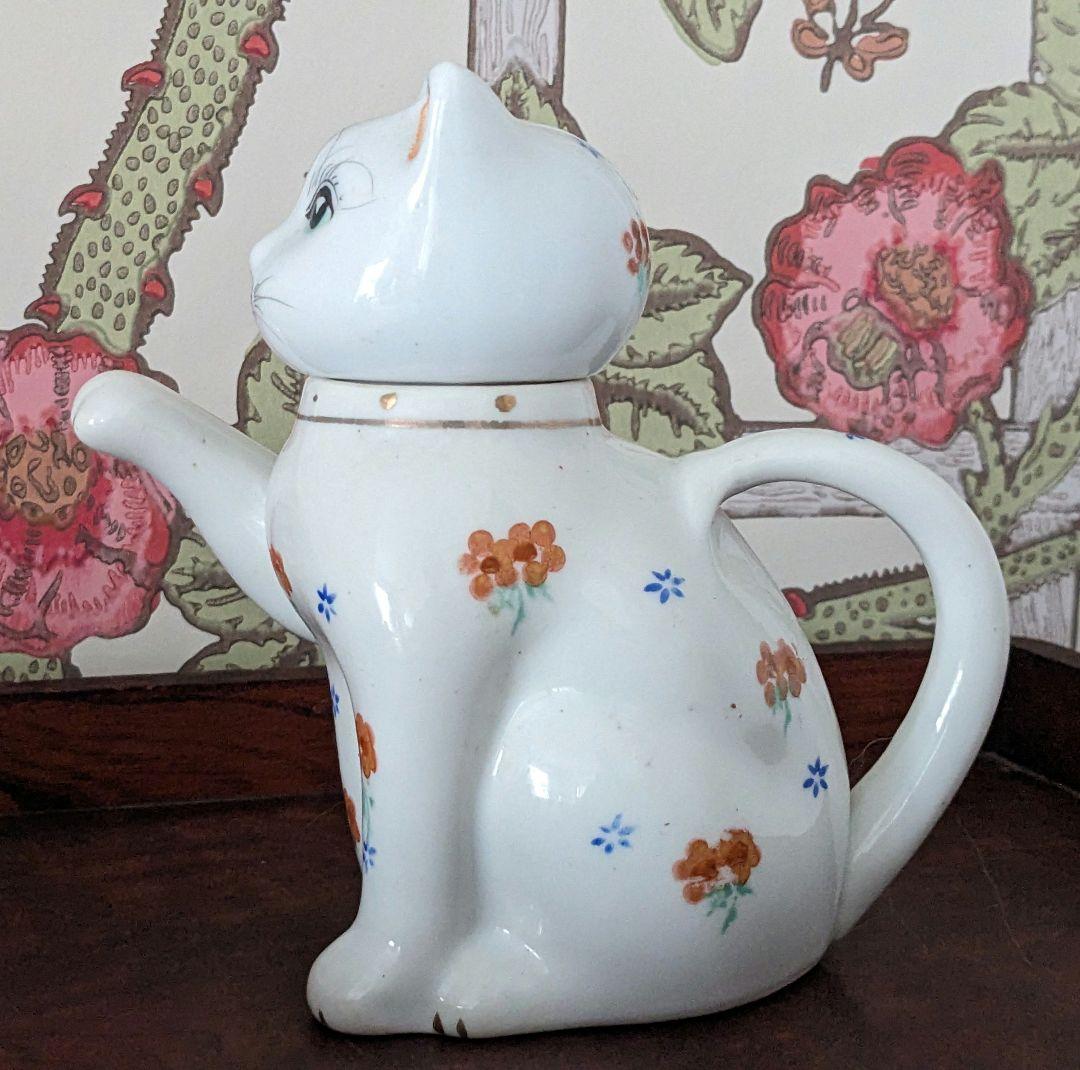 イギリス ヴィンテージ ◆ 猫型 陶器 ティーポット ◆ 白色 花柄