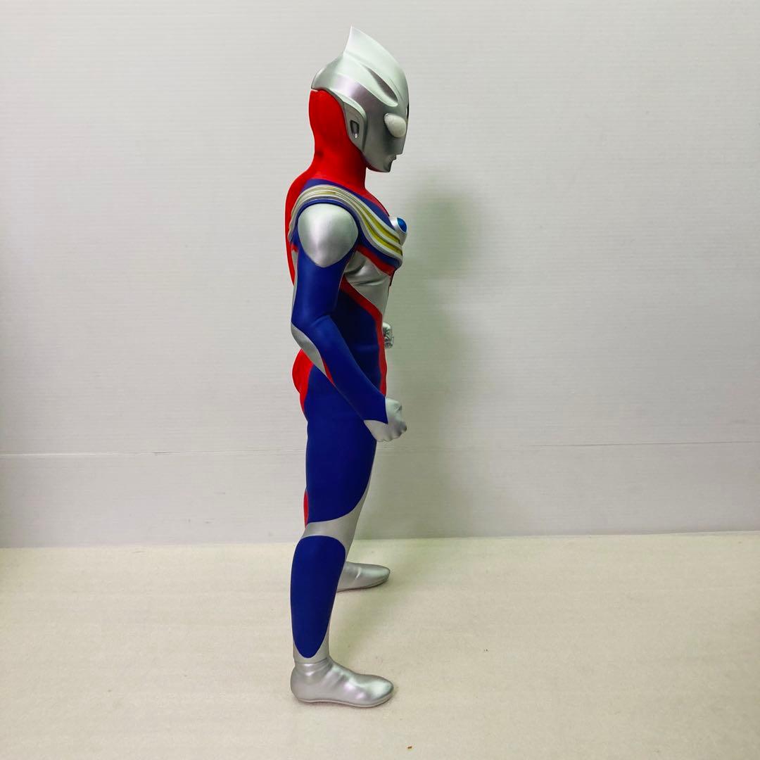 未使用★レア　JUNGLE　光の巨人シリーズ01 ウルトラマンティガ　1/100