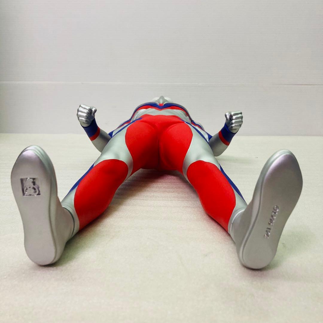 未使用★レア　JUNGLE　光の巨人シリーズ01 ウルトラマンティガ　1/100