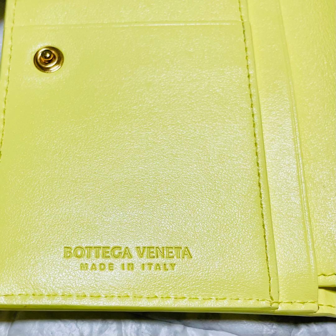 美品【BOTTEGA VENETA】イントレ 二つ折ウォレット クリームイエロー