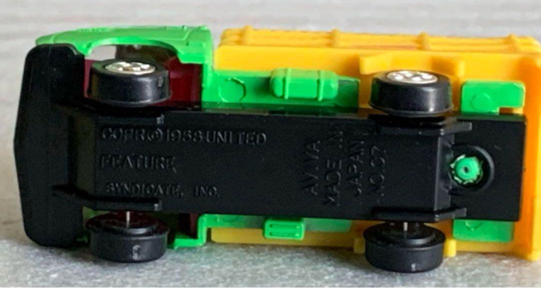 AVIVA スヌーピー ミニカー 2種セット