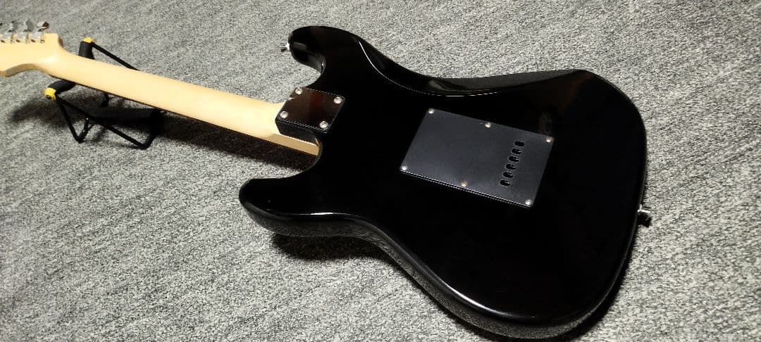 SELDER セルダー ストラトキャスター エレキギター